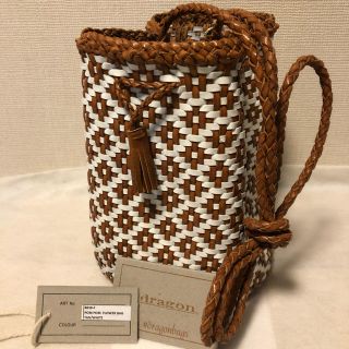 ドゥーズィエムクラス(DEUXIEME CLASSE)の未使用 dragon POM POM FLOWER BAG(ショルダーバッグ)