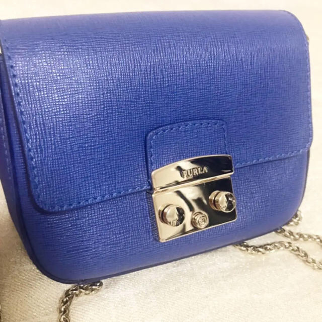 FURLA ミニショルダーバッグ　ブルー