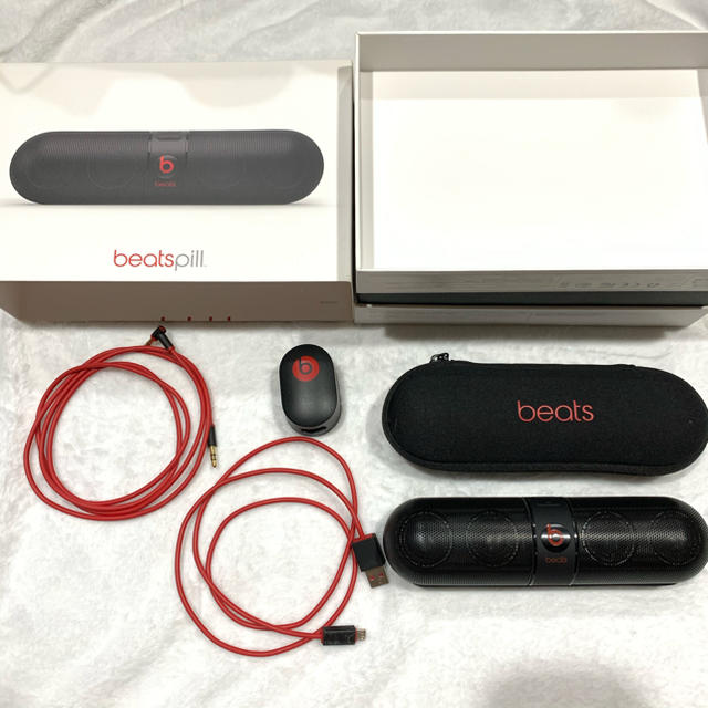 Beats by Dr Dre(ビーツバイドクタードレ)のBeats Pill ブラック スマホ/家電/カメラのオーディオ機器(スピーカー)の商品写真