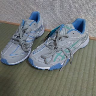 アシックス(asics)のお値下げ!アシックス　レディーススニーカー　ジュニアシューズ　サイズ23.5(スニーカー)