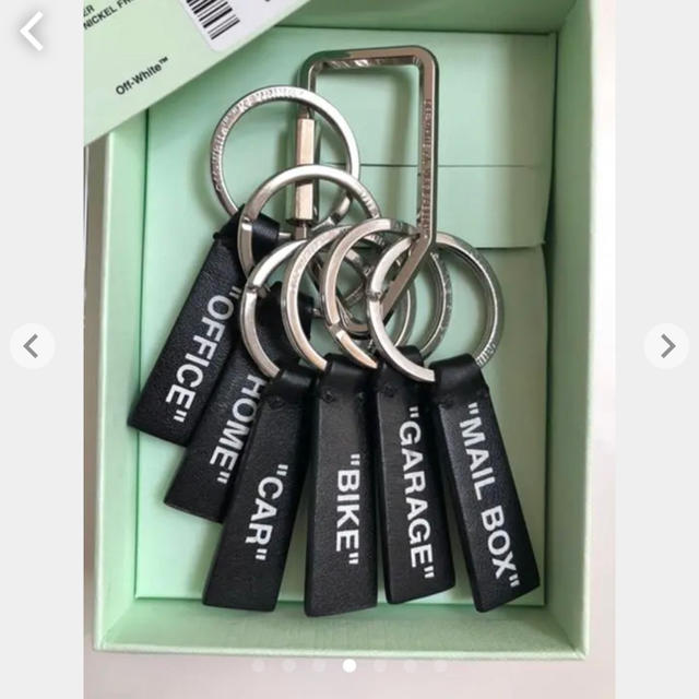 OFF-WHITE(オフホワイト)の【正規品】OFF-WHITE black metal key chain メンズのファッション小物(キーホルダー)の商品写真