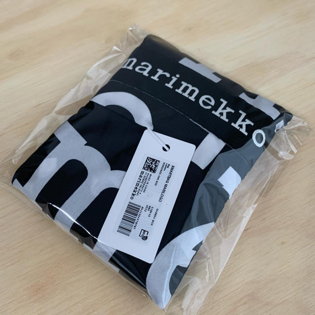 marimekko(マリメッコ)の【新品】marimekko マリメッコ エコバッグ マリロゴ レディースのバッグ(エコバッグ)の商品写真