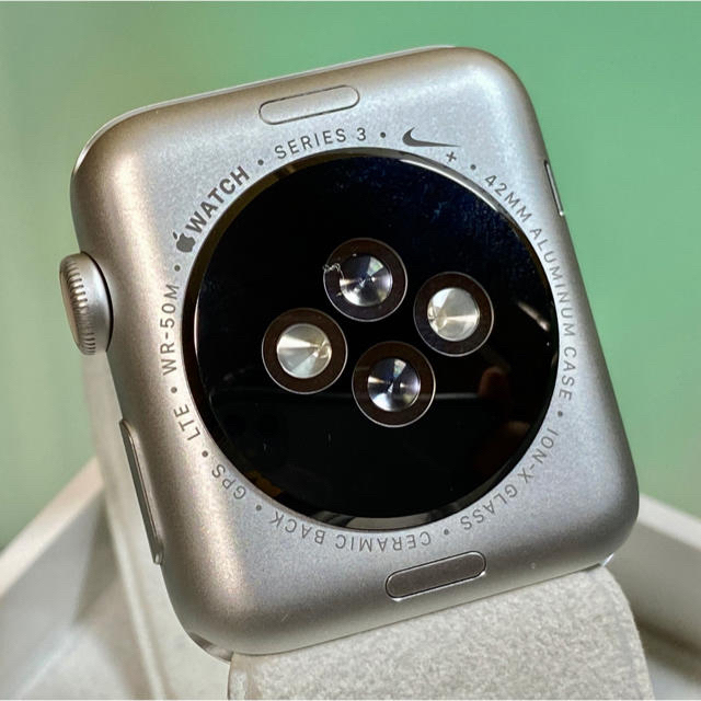 Apple Watch(アップルウォッチ)のApple Watch Series 3 Nike (LTE) 42MM スマホ/家電/カメラのスマートフォン/携帯電話(その他)の商品写真