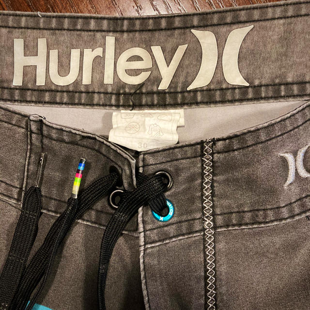 Hurley(ハーレー)のハーレー HURLEY 30 水着 ボードショーツ 海パン サーフパンツ メンズの水着/浴衣(水着)の商品写真