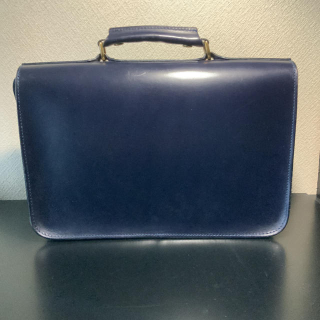 GLENROYAL(グレンロイヤル)のGLENROYAL STCHEL BAG DARK BLUE 13 メンズのバッグ(ショルダーバッグ)の商品写真