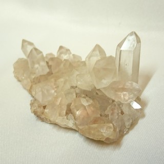 ヒマラヤ水晶  クラスター 原石 マニカラン産 ピンク水晶(置物)