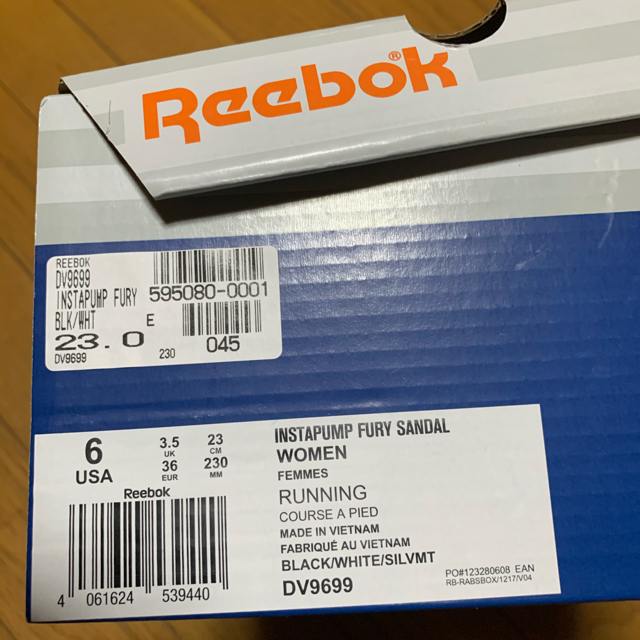 Reebok(リーボック)の新品❤️リーボックポンプフューリーサンダル　23㎝　 レディースの靴/シューズ(サンダル)の商品写真