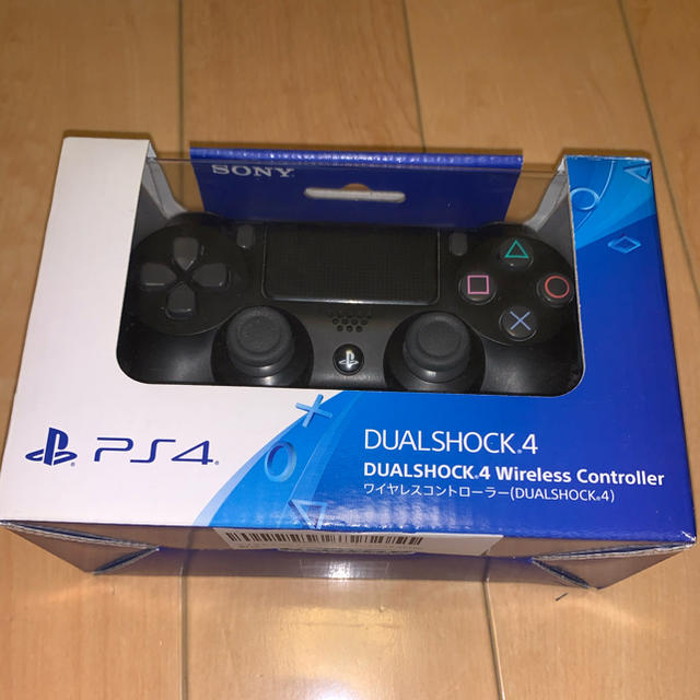 PlayStation4(プレイステーション4)のPS4 Jet Black 500GB (本体型番CUH-2000A) エンタメ/ホビーのゲームソフト/ゲーム機本体(家庭用ゲーム機本体)の商品写真