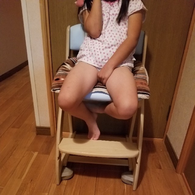 【美品】 水色 KOIZUMIの通販 by shop｜ラクマ コイズミ 学習椅子 新品超特価