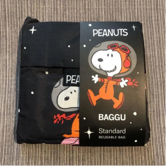 SNOOPY(スヌーピー)の【新品/最安😊】完売品 スペース スヌーピー ブラック BAGGU エコバッグ レディースのバッグ(エコバッグ)の商品写真