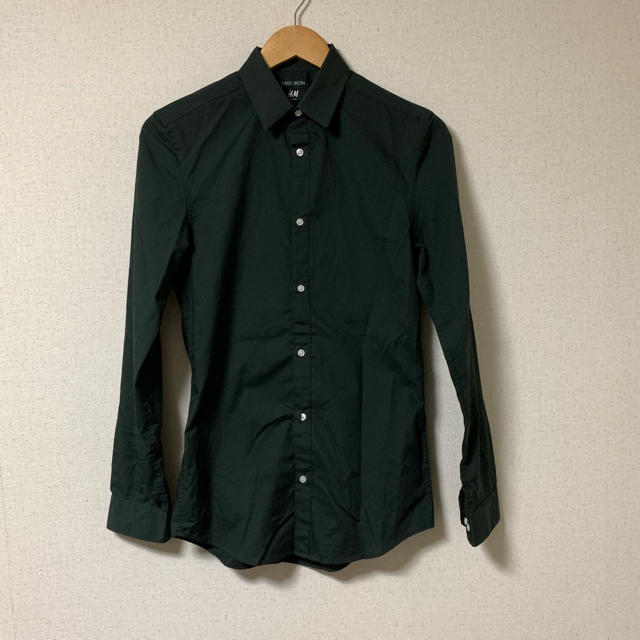 H&M(エイチアンドエム)のH&M エイチアンドエム SLIM FIT EARY IRON メンズのトップス(シャツ)の商品写真