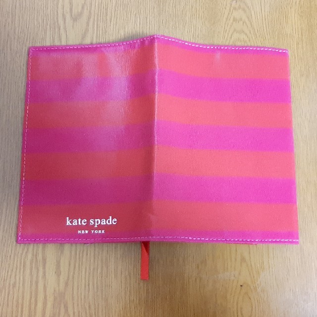 kate spade new york(ケイトスペードニューヨーク)のケートスペード ブックカバー ハンドメイドの文具/ステーショナリー(ブックカバー)の商品写真