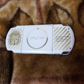 プレイステーションポータブル(PlayStation Portable)のPSP本体3000(携帯用ゲーム機本体)
