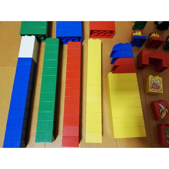 Lego(レゴ)の値下げ！レゴ デュプロ たのしいしいどうぶつえん　2356 キッズ/ベビー/マタニティのおもちゃ(積み木/ブロック)の商品写真