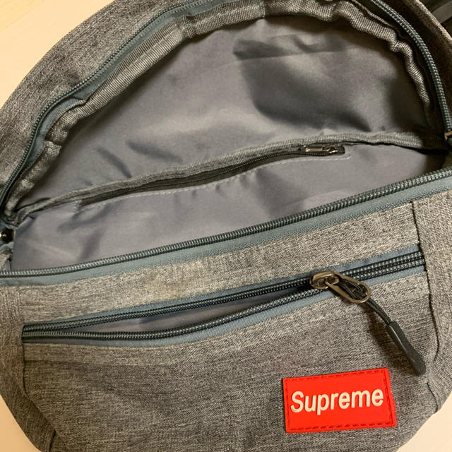 Supreme(シュプリーム)のSupreme かばん メンズのバッグ(ショルダーバッグ)の商品写真