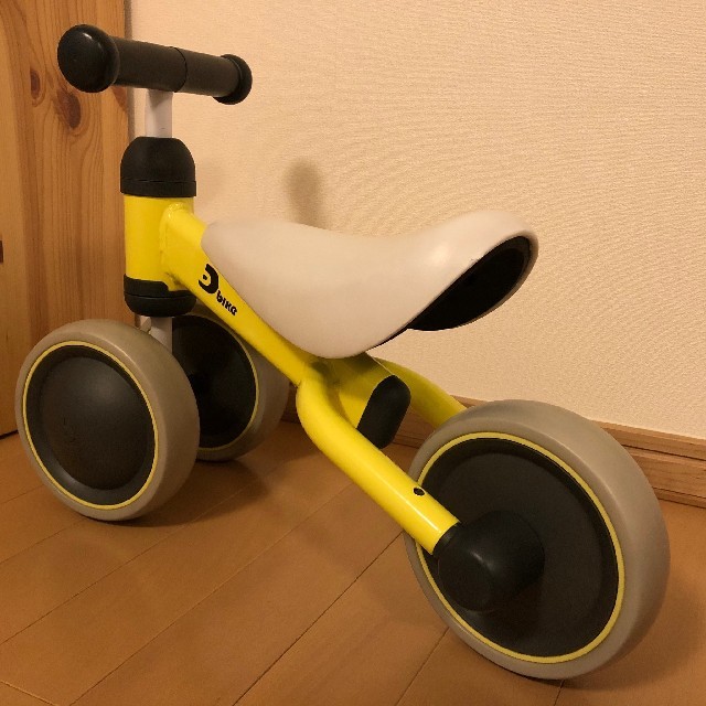 ides(アイデス)のD-bike mini イエロー(ディーバイクミニ) キッズ/ベビー/マタニティの外出/移動用品(三輪車)の商品写真