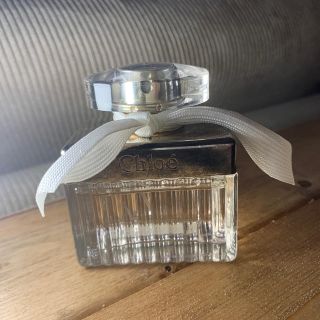 クロエ(Chloe)のクロエ　香水　オードトワレ　50ml(香水(女性用))