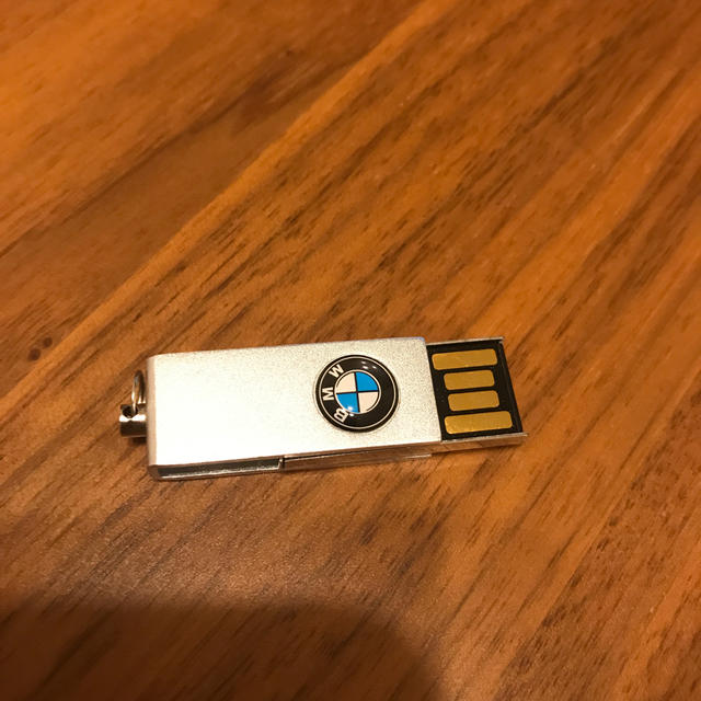 BMW 7.4（約20年前）オリジナルUSB