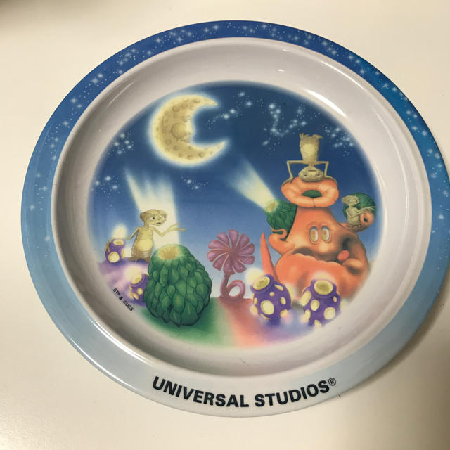 UNIVERSAL ENTERTAINMENT(ユニバーサルエンターテインメント)のET プラスチックプレート　ユニバーサルスタジオ エンタメ/ホビーのおもちゃ/ぬいぐるみ(キャラクターグッズ)の商品写真