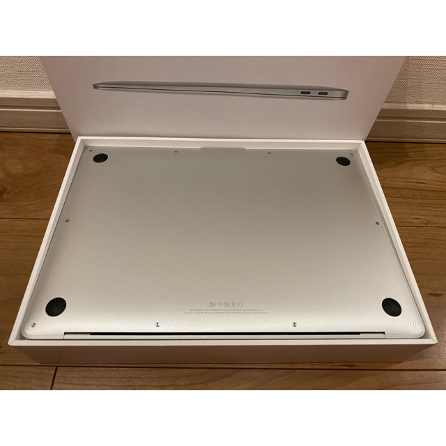 Apple(アップル)のMacBook Air 2019 13インチ 128GB 美品 スマホ/家電/カメラのPC/タブレット(ノートPC)の商品写真