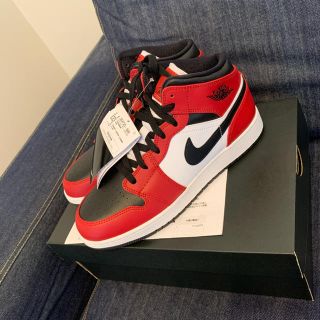 ナイキ(NIKE)のAIR JORDAN 1 MID GS CHICAGO BLACK TOE (スニーカー)