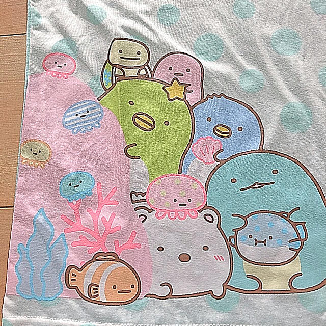 新品❣️140 半袖　水玉　すみっコぐらし　パジャマ  夏　海　ねこ　とかげ キッズ/ベビー/マタニティのキッズ服女の子用(90cm~)(パジャマ)の商品写真