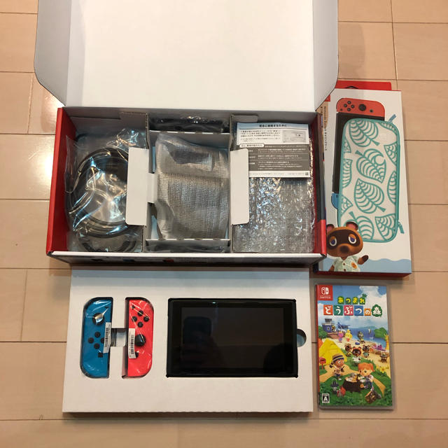 Nintendo Switch(ニンテンドースイッチ)の【美品 中古】スイッチ Switch 本体+あつまれどうぶつの森 ソフト エンタメ/ホビーのゲームソフト/ゲーム機本体(家庭用ゲーム機本体)の商品写真