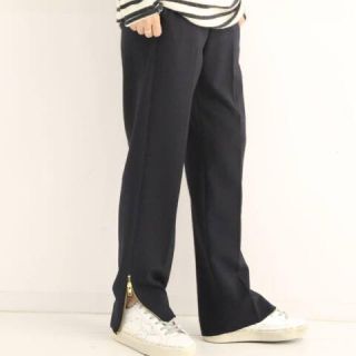 ドゥーズィエムクラス(DEUXIEME CLASSE)のDeuxieme Classe スリットテーパードパンツ(2wayギャバ)(カジュアルパンツ)