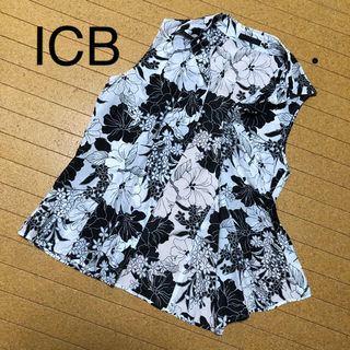 アイシービー(ICB)のラストセール　ICB 花柄が美しいノースリーブブラウス(シャツ/ブラウス(半袖/袖なし))