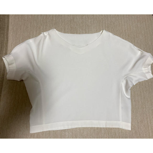 GU(ジーユー)のGU 半袖 ブラウス【白】 レディースのトップス(シャツ/ブラウス(半袖/袖なし))の商品写真