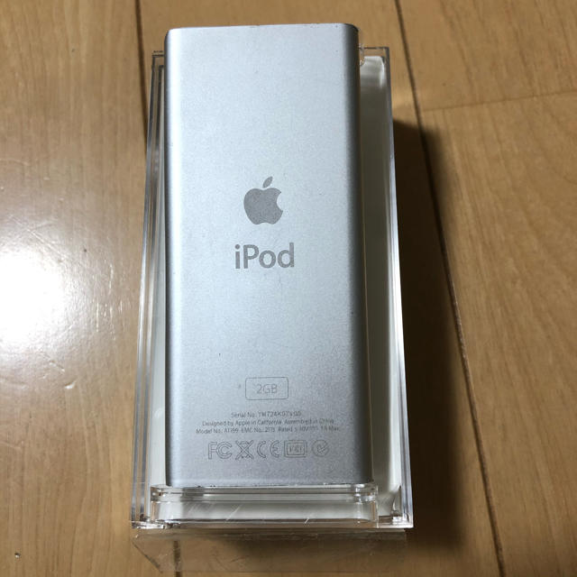 Apple(アップル)のiPod nano 2G スマホ/家電/カメラのオーディオ機器(ポータブルプレーヤー)の商品写真