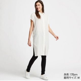 ユニクロ(UNIQLO)の【新品タグ付き】ユニクロ　リネンブレンド　ロングシャツ半袖　XXL(シャツ/ブラウス(半袖/袖なし))