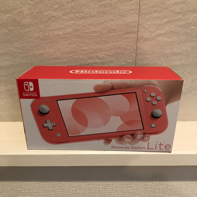 Nintendo switch lite コーラル