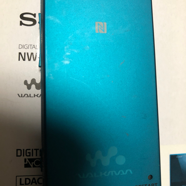 WALKMAN(ウォークマン)のウォークマン NW-A25 16GB BLUE スマホ/家電/カメラのオーディオ機器(ポータブルプレーヤー)の商品写真