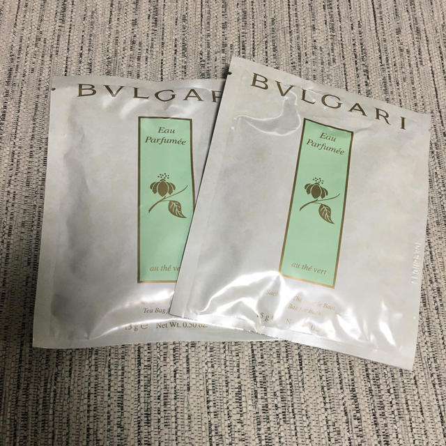 BVLGARI(ブルガリ)のブルガリ　入浴剤　オ・パフメ　オーテベール　ティーバック　2袋 コスメ/美容のボディケア(入浴剤/バスソルト)の商品写真