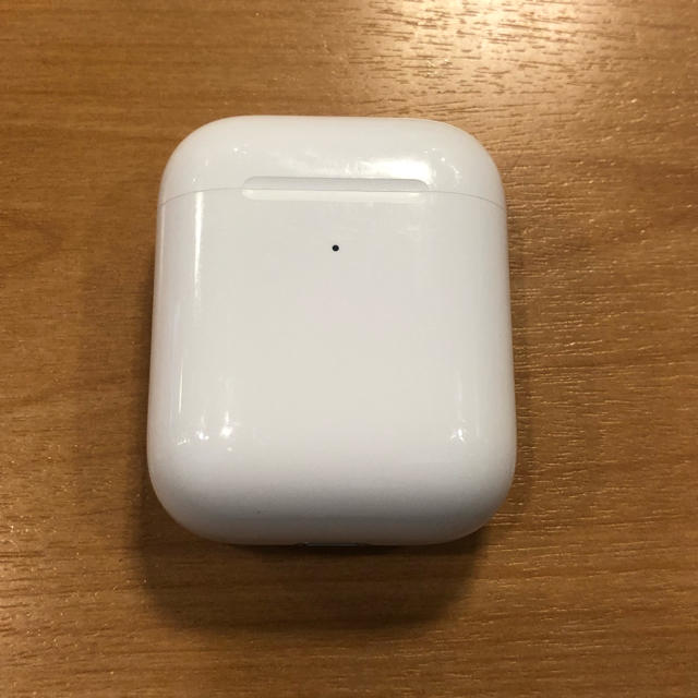 AirPods with Wireless Charging Case