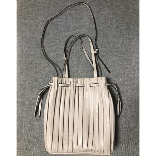 ザラ(ZARA)の美品 ZARA ザラ プリーツ バッグ 2way ベージュ(ショルダーバッグ)