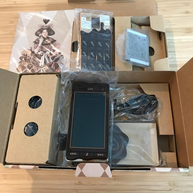 さわわ様専用Q-pot.phone SH-04D 未使用品 | フリマアプリ ラクマ