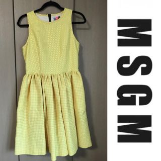 エムエスジイエム(MSGM)のMSGM milano エムエスジーエム イタリア製 ワンピ(ひざ丈ワンピース)