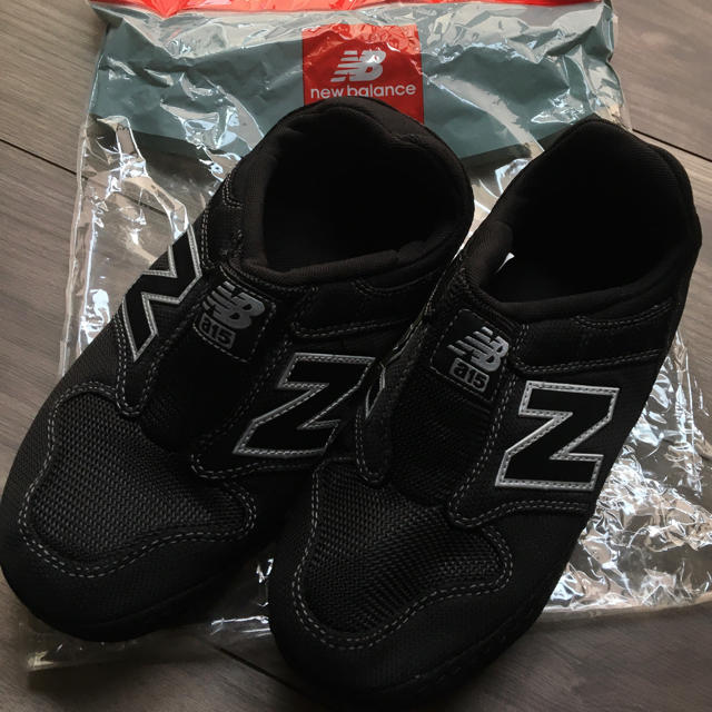 New Balance(ニューバランス)のニューバランス　ブラック　スリッパ　22.5〜23.5㎝　室内履き レディースの靴/シューズ(その他)の商品写真