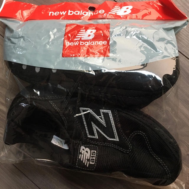 New Balance(ニューバランス)のニューバランス　ブラック　スリッパ　22.5〜23.5㎝　室内履き レディースの靴/シューズ(その他)の商品写真