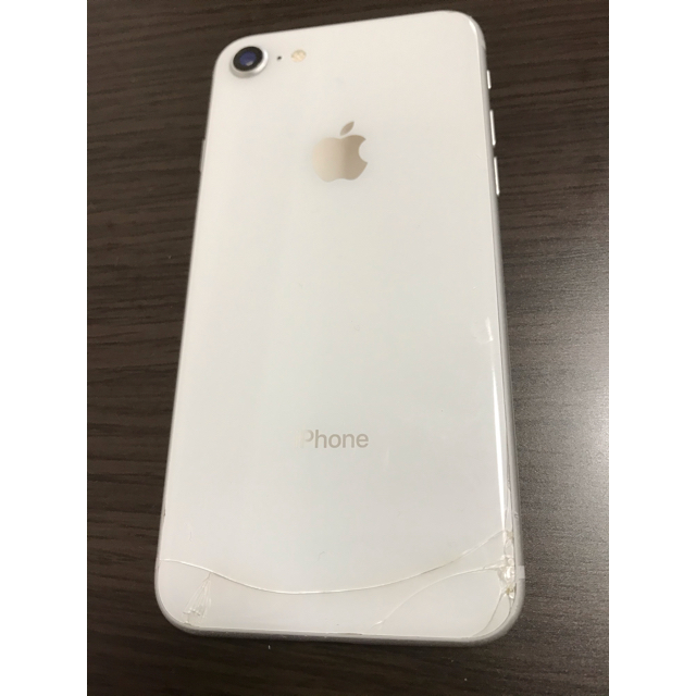 iPhone8 64GB 2年使用