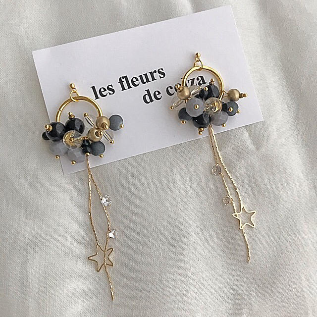 ALBA ROSA(アルバローザ)のlong black bees pierce/earring ハンドメイドのアクセサリー(ピアス)の商品写真