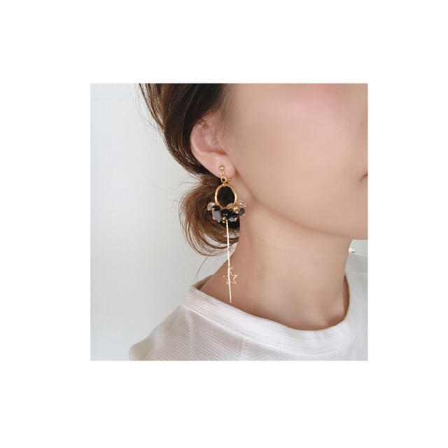 ALBA ROSA(アルバローザ)のlong black bees pierce/earring ハンドメイドのアクセサリー(ピアス)の商品写真