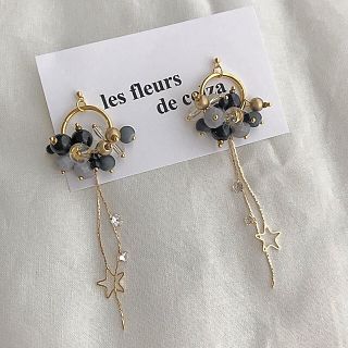 アルバローザ(ALBA ROSA)のlong black bees pierce/earring(ピアス)