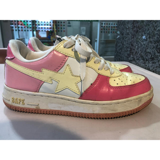 A BATHING APE(アベイシングエイプ)のAPE BAPESTA US6 メンズの靴/シューズ(スニーカー)の商品写真