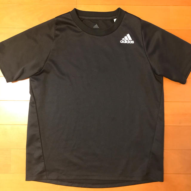 adidas(アディダス)のアディダス　Tシャツ　150cm 2枚セット キッズ/ベビー/マタニティのキッズ服男の子用(90cm~)(Tシャツ/カットソー)の商品写真