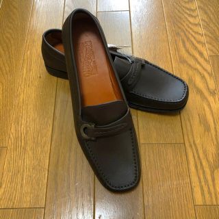 サルヴァトーレフェラガモ(Salvatore Ferragamo)のフェラガモ　ローファー(ローファー/革靴)