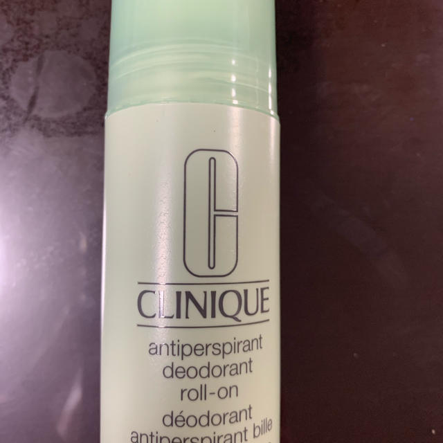 CLINIQUE(クリニーク)のクリニーク アンティ パースパイラント デオドラント  75ml✖️3本 コスメ/美容のボディケア(制汗/デオドラント剤)の商品写真