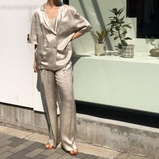 トゥデイフル(TODAYFUL)のCrepe Satin Trousers todayfulパンツ(カジュアルパンツ)